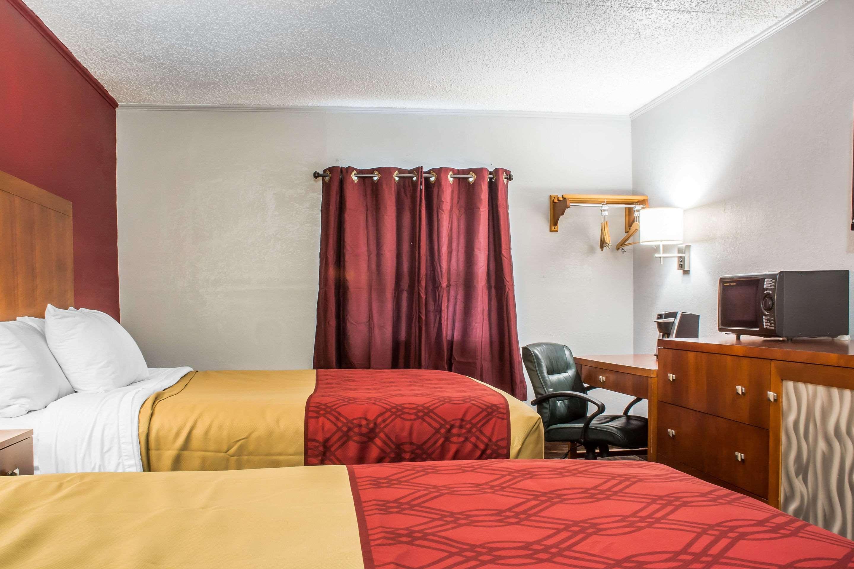 Econo Lodge Brockport Экстерьер фото