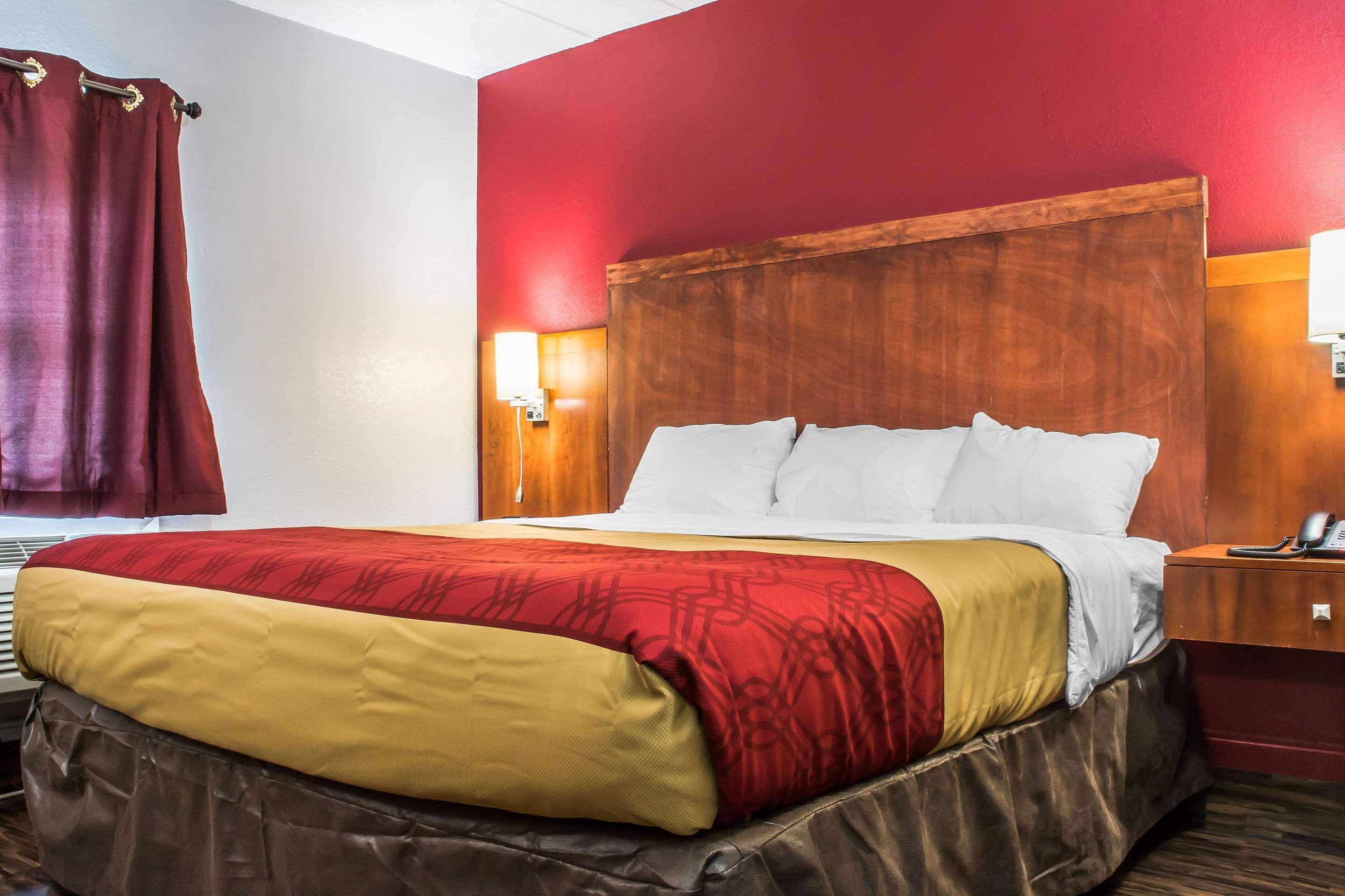 Econo Lodge Brockport Экстерьер фото